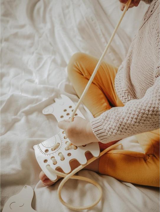 Produktbild Milin Fadenspiel Mona Lama