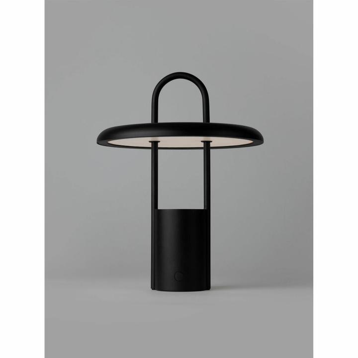 Produktbild Stelton Pier tragbare LED-Leuchte black