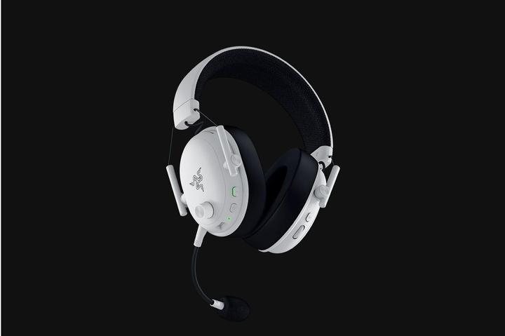 Actual product image Razer BlackShark V3 - White (Wireless, Cable)