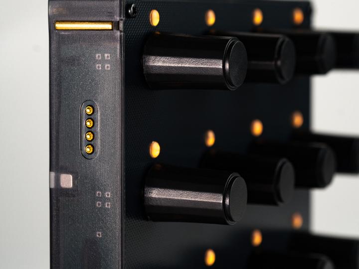Produktbild Intech Studio Grid Series 3 - EN16 Detent