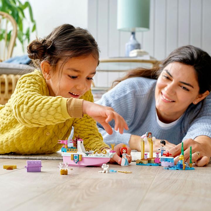 Produktbild LEGO Arielles Festtagsboot (43191, LEGO Disney)