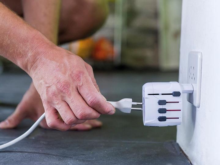 Actual product image Skross Pro – World