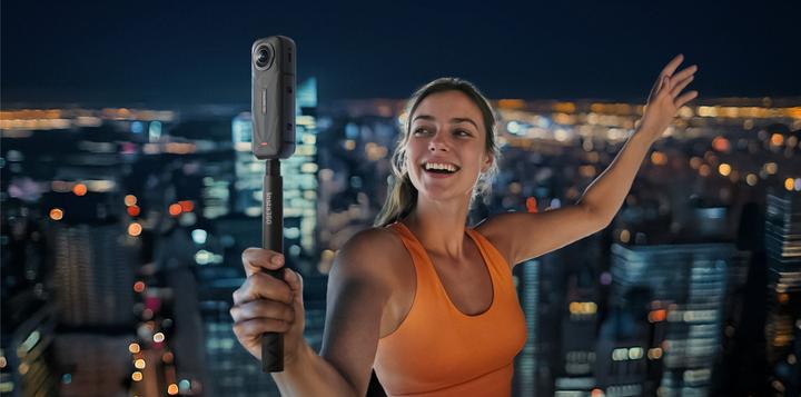 Actual product image Insta360 X5 Essentials Bundle (30p, Wi-Fi, Bluetooth)