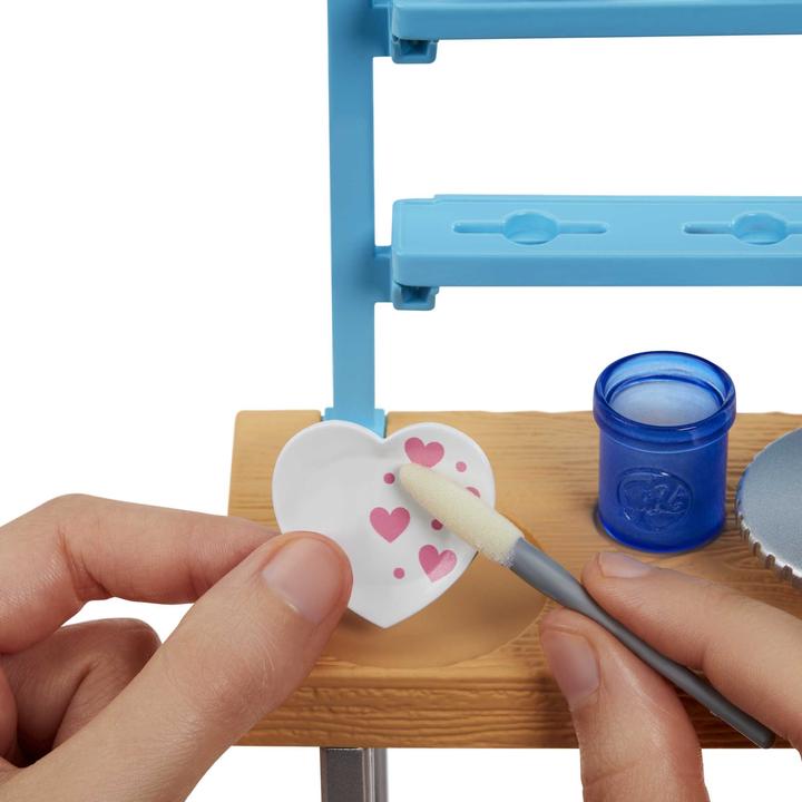 Produktbild Barbie Wellness Kunst- & Kreativ-Atelier
