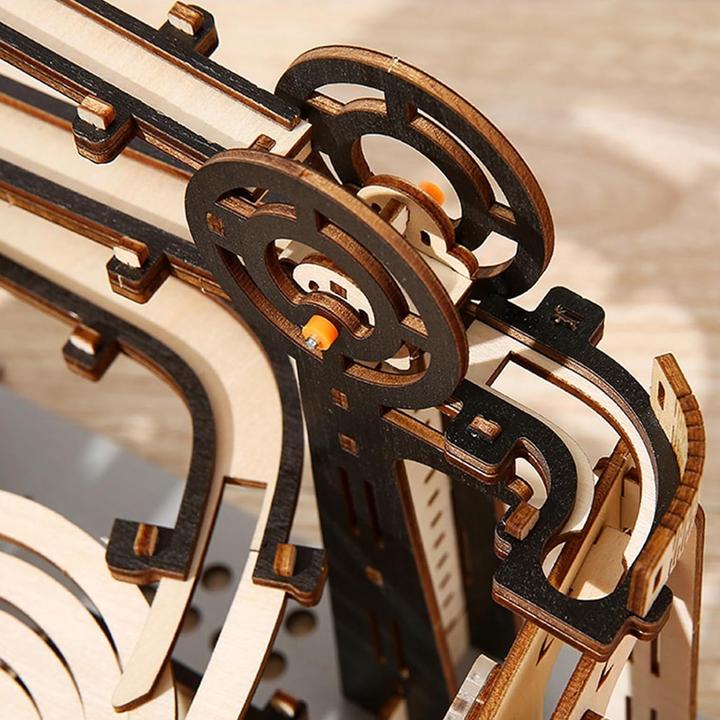 Produktbild The Toy Company 3D Holz Kugelbahn, Murmelbahn Puzzle aus Holz, batteriebetrieben