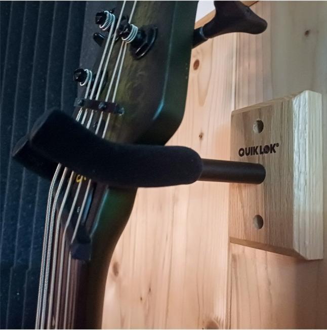 Produktbild Quik Lok GSW/001 Wandständer mit Holzsockel für Gitarre und Bassgitarre (Gitarre)