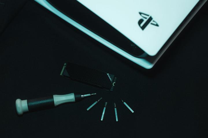 Produktbild Verbatim Vi7000 (2000 GB, M.2 2280)