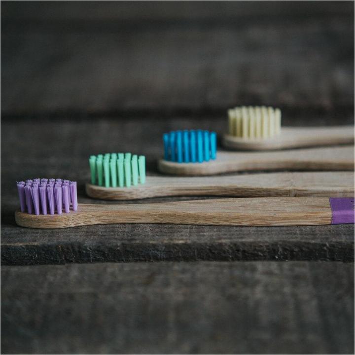 Produktbild Wild & Stone Kinder Bambus Zahnbürsten, soft, mehrfarbig, 4er Pack (Weich, 4 x)