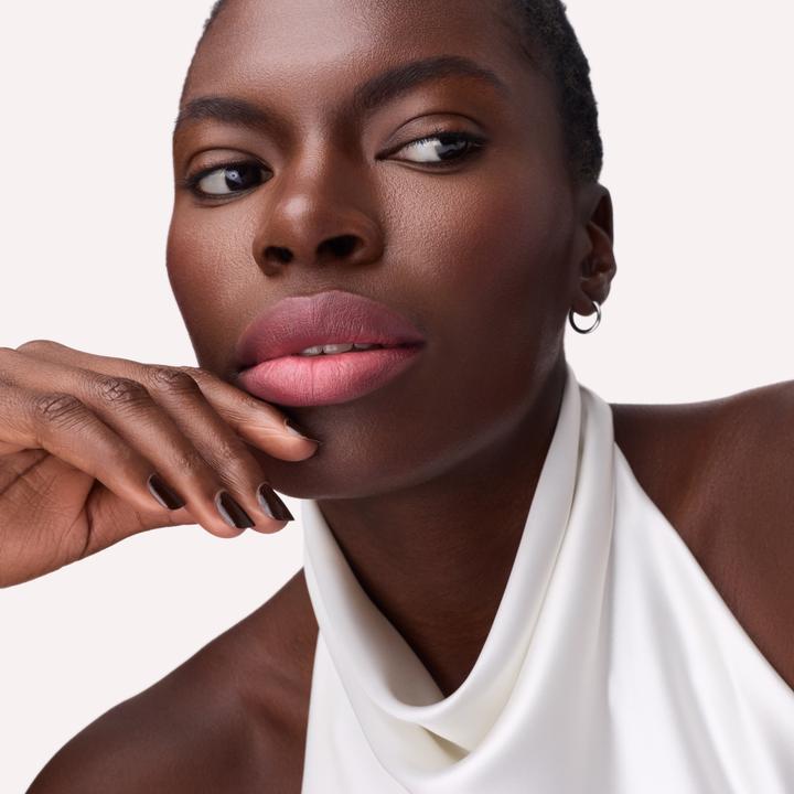 Actual product image Catrice Blur-Real Matte Lipstick (#B66C6D)