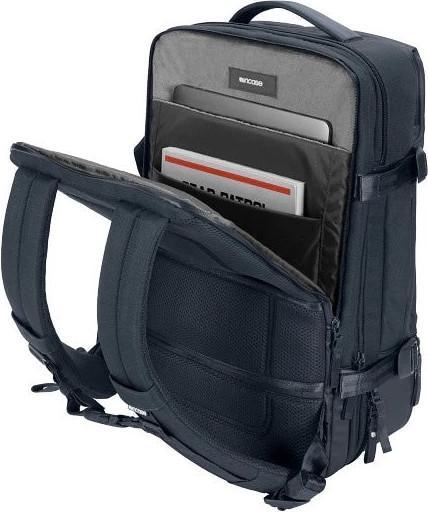 Actual product image Incase Laptoptas 16 inch - polyester - navy blauw (25 l)