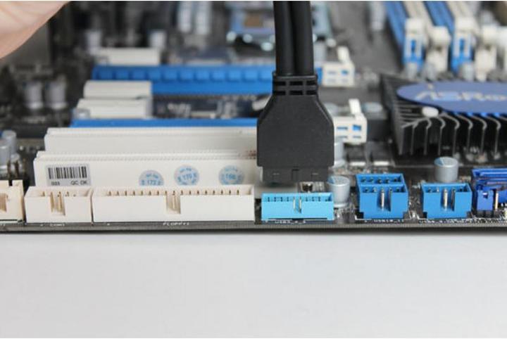 Actual product image Cooler Master Bezel USB 3.0 3.5 inch bracket