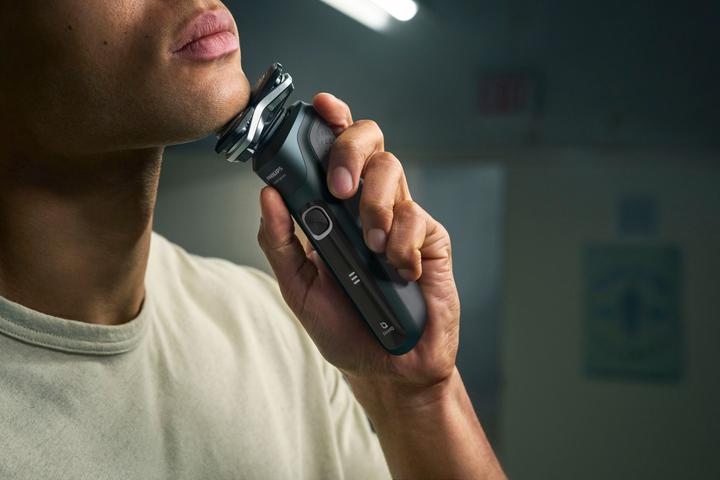Actual product image Philips Shaver Series 5000 (S5884/69)