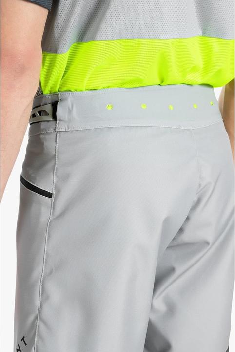 Produktbild VR46 SHORT 23 MANEDIUM GREY (30)