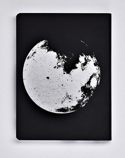 Image du produit Nuuna Graphic L, Lune (A5, Pointillés, Couverture souple)