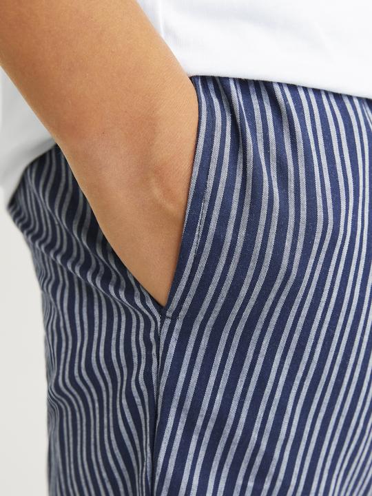 Image du produit Jack & Jones Jacbasic Tee And Woven Pants Giftb Jnr (152)