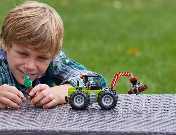Actual product image LEGO Forest tractor (60181, LEGO City)