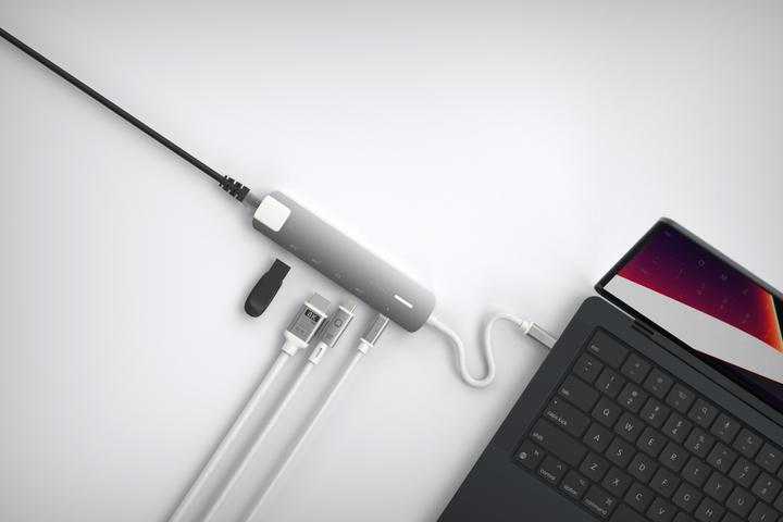 Actual product image LINQ Connects 6in1 PRO USB-C Multiport Hub 140W (USB-C, 6 ports)