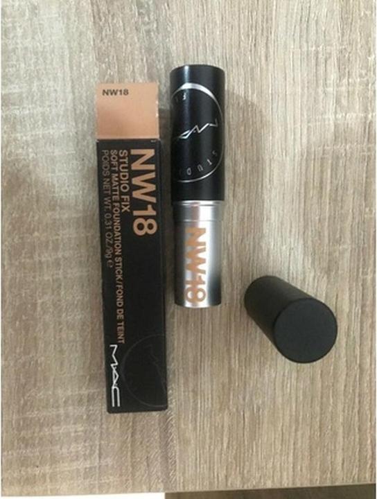Immagine prodotto MAC Cosmetics Studio Fix Soft Matte Foundation Stick (NW18)