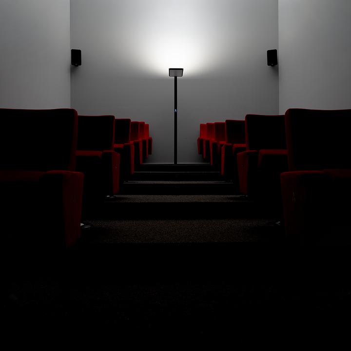 Actual product image Luxula LED Büro-Stehleuchte, Up/Down, schwarz (7000 lm)