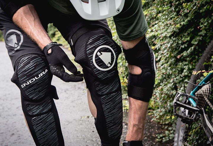 Productafbeelding Endura SingleTrack Scheenbeschermers II (M, L, Kniebrace, Enkel stuk)