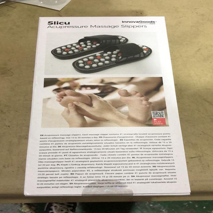 Actual product image InnovaGoods Acupressure shoes Slicu (M)