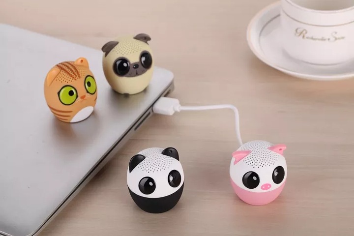 Actual product image PhoneLook Mini Speaker Speaker Lightweight Portable with Wireless Bluetooth in Animal Shape Panda Bear (2 h)