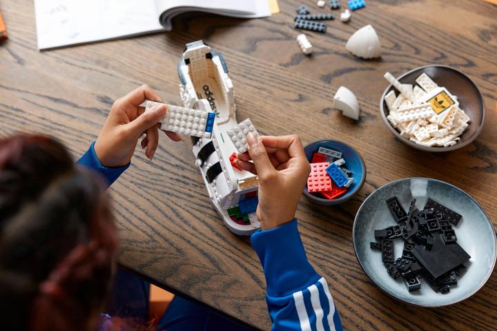 Produktbild LEGO Adidas Originals Superstar (10282, LEGO Icons)