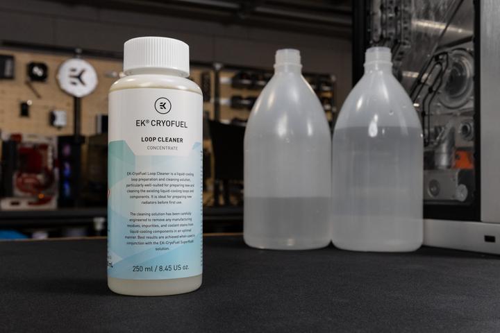 Image du produit EKWB EK Waterblocks EK-CryoFuel Loop Cleaner concentré (250 ml, Concentré)
