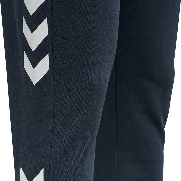 Actual product image hummel Legacy Tapered Pants (S)