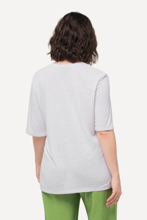 Image du produit Ulla Popken T-shirt à manches courtes et col V. Tissu texturé. Poche poitrine (50, 52)