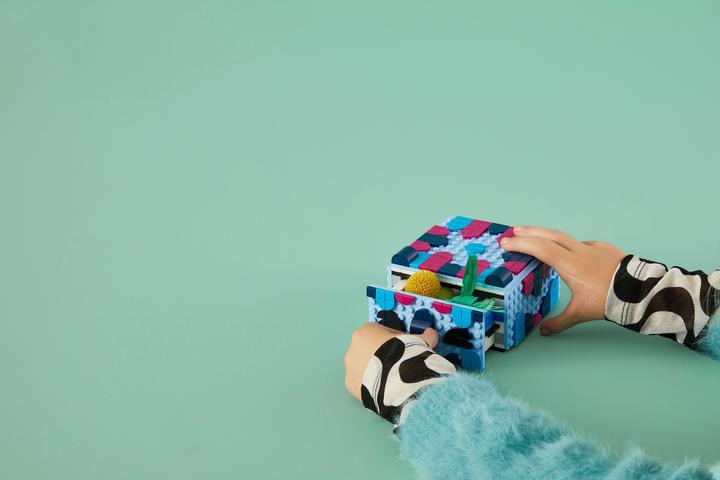 Actual product image LEGO Animal Creative Box with Drawer (41805, LEGO Dots)
