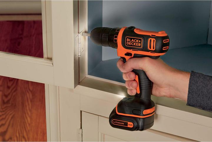 Productafbeelding Black & Decker Compacte boormachine BDCDD12KB (Boorschroevendraaier)
