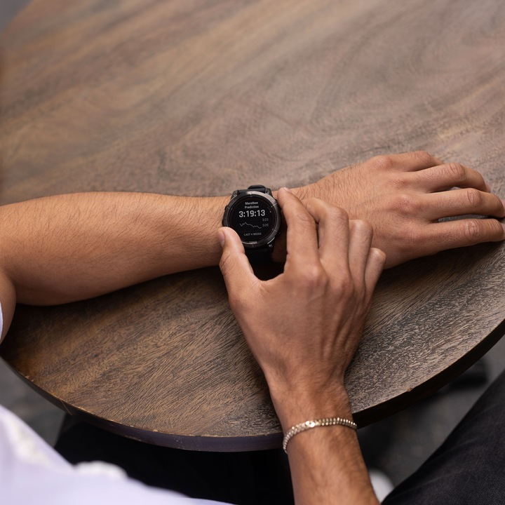 Produktbild Garmin Fenix 7S Pro Sapphire Solar Edition (42 mm)