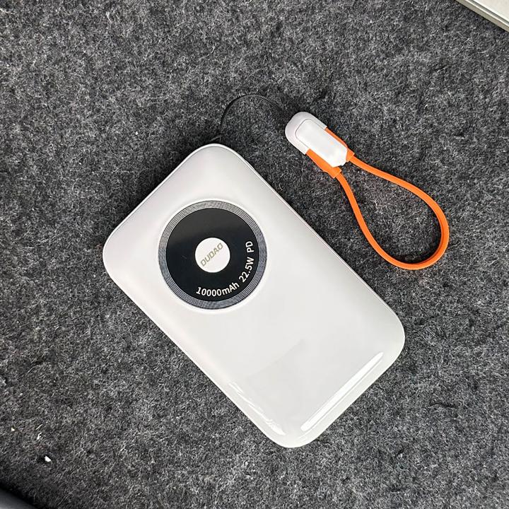 Actual product image Dudao Powerbank K21 Mini 10000mAh 22.5W USB-A / USB-C - beige (10000 mAh, 22.50 W, 37 Wh)