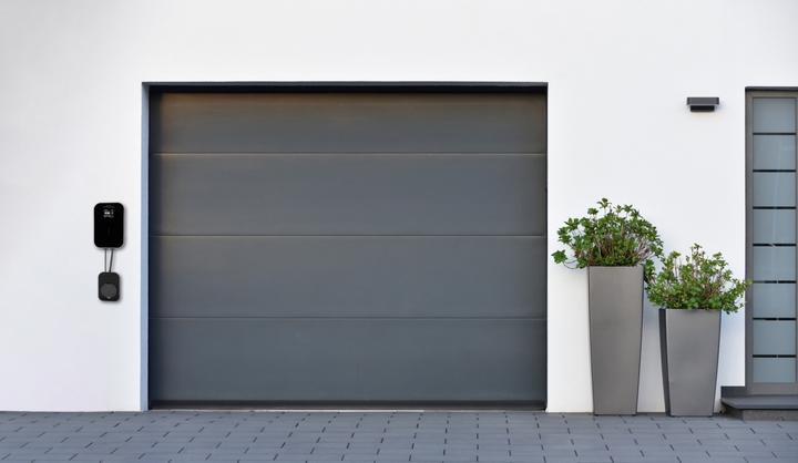 Produktbild Deltaco Wallbox 1-phasig, 240 Volt Haushaltsrom, Typ 2 Steckdose, 6-16 A, 3,6 kW (Typ 2, 3.60 kW, 16 A)