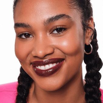 Immagine prodotto essence hydra kiss LIP TINT (05 Marrone cioccolato)