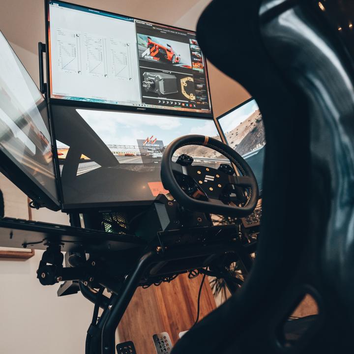 Actual product image Oplite R8 Triple Screen Mount Extension retail (shipping)