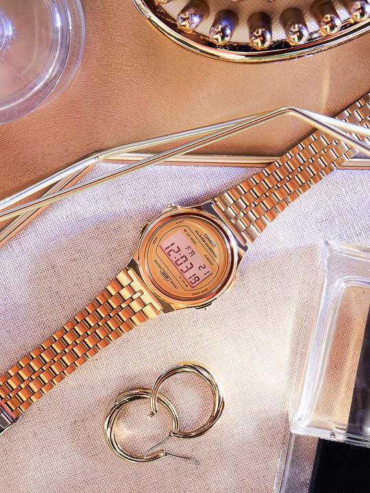 Actual product image Casio Vintage Round (Digital watch, 37 mm)