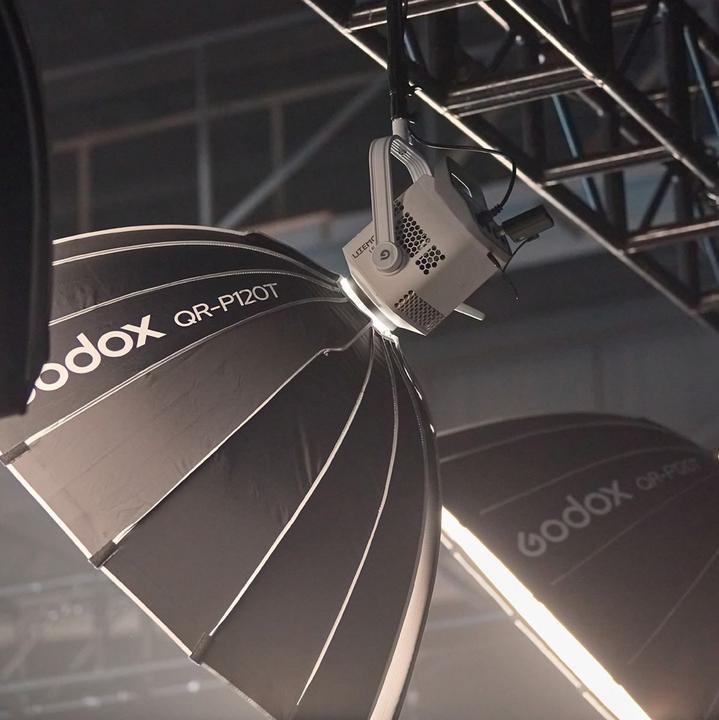 Actual product image Godox LE600Bi white - Litemons LED Light Bi-Color (Video light)
