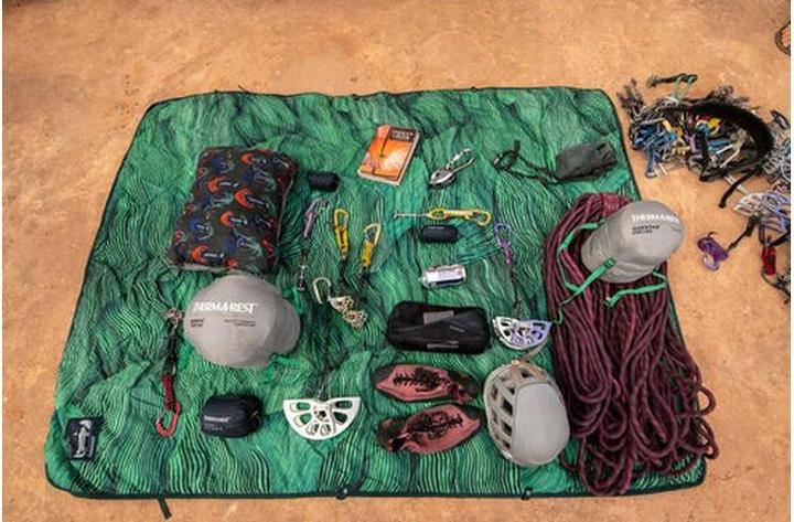 Produktbild Therm-a-Rest Compressible Cinch Pillow Outer Space S