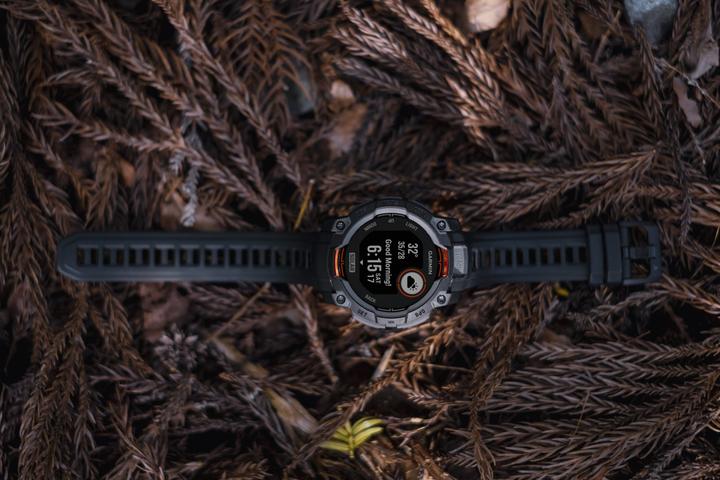 Produktbild Garmin Instinct 3 Solar Alpine Rush Edition (50 mm)