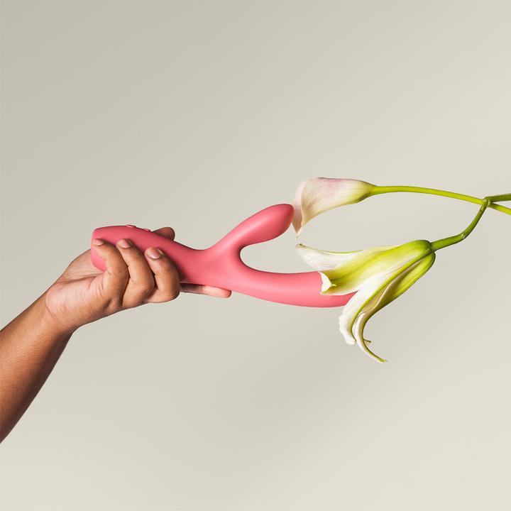 Actual product image Smile Makers The Artist Personalised Vibrator