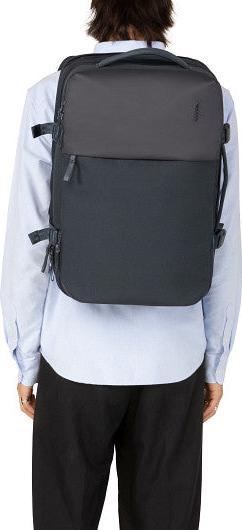 Actual product image Incase Laptoptas 16 inch - polyester - navy blauw (25 l)