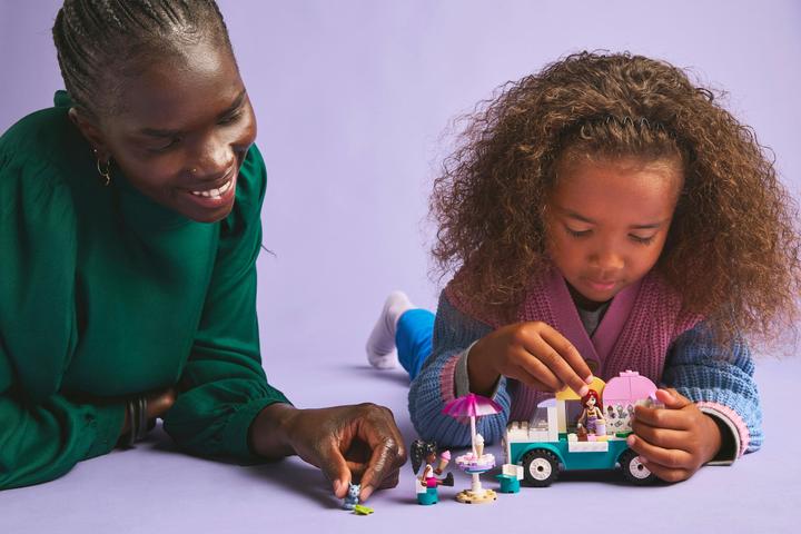 Produktbild LEGO Heartlake City Eiswagen (42644, LEGO City)