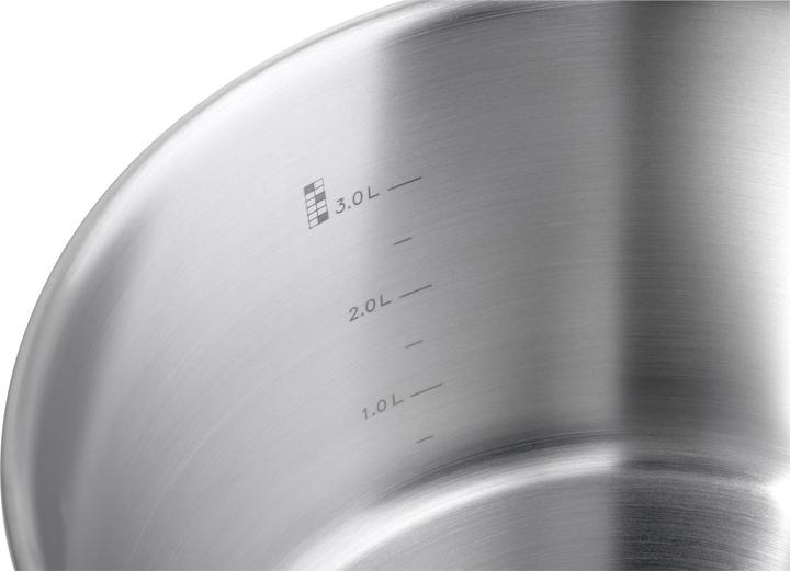 Actual product image Zwilling Twin Classic Saucepan, 2.2 l,18 cm (Pot, Stainless steel, 18 x 14.30 cm)