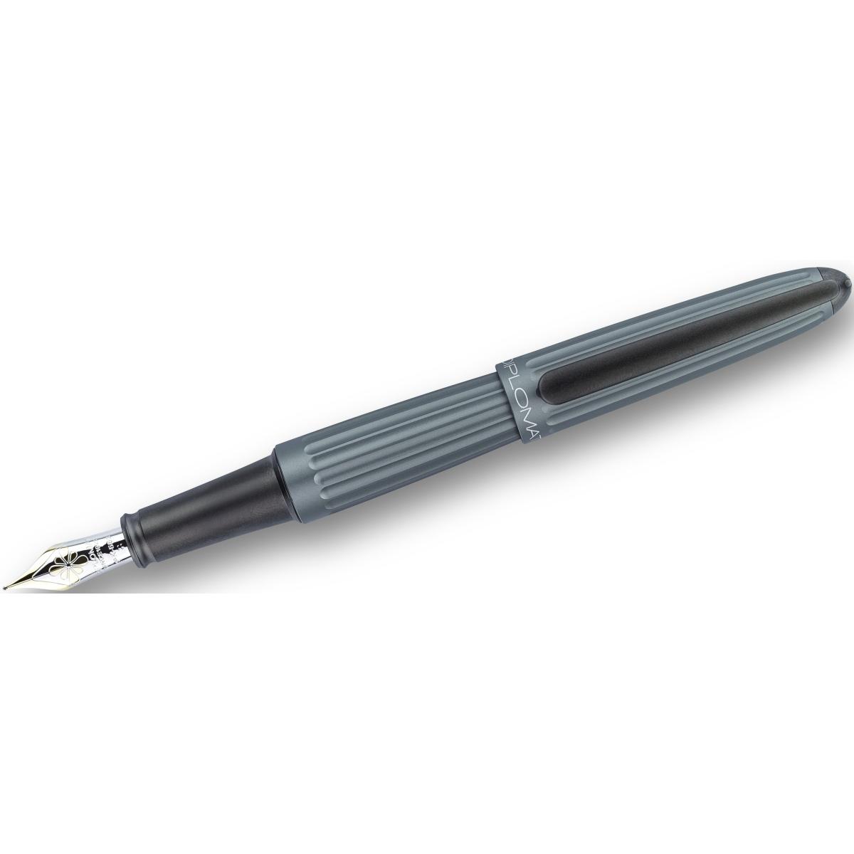 Diplomat, Schreibstifte, Füllhalter Aero Grau 14 ct EF (Grau, 1 x)