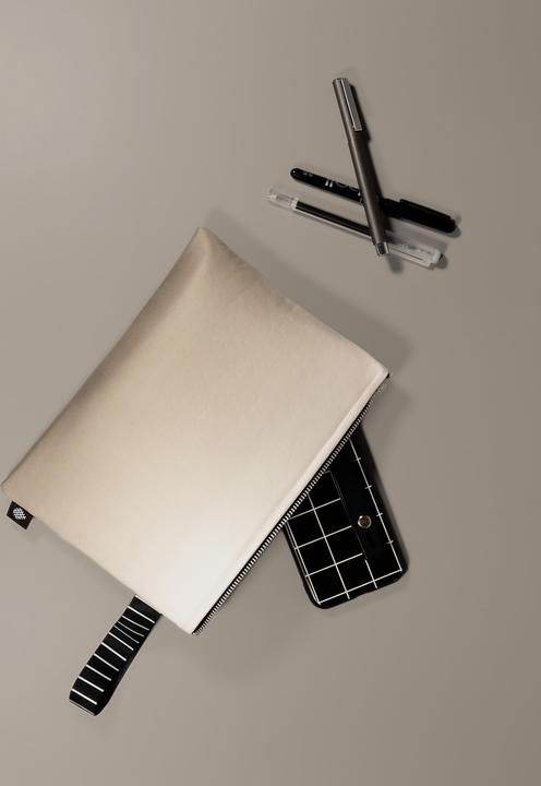 Actual product image Arpe Toiletry bag L sand cream