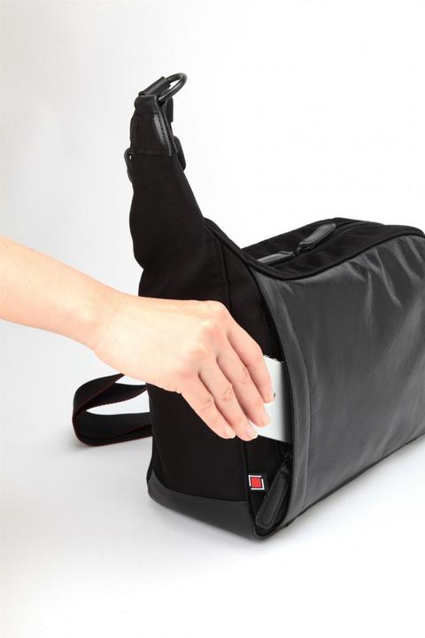 Actual product image Artisan & Artist RR4-05C Leather Casual Camera Sling Bag (Camera shoulder bag)