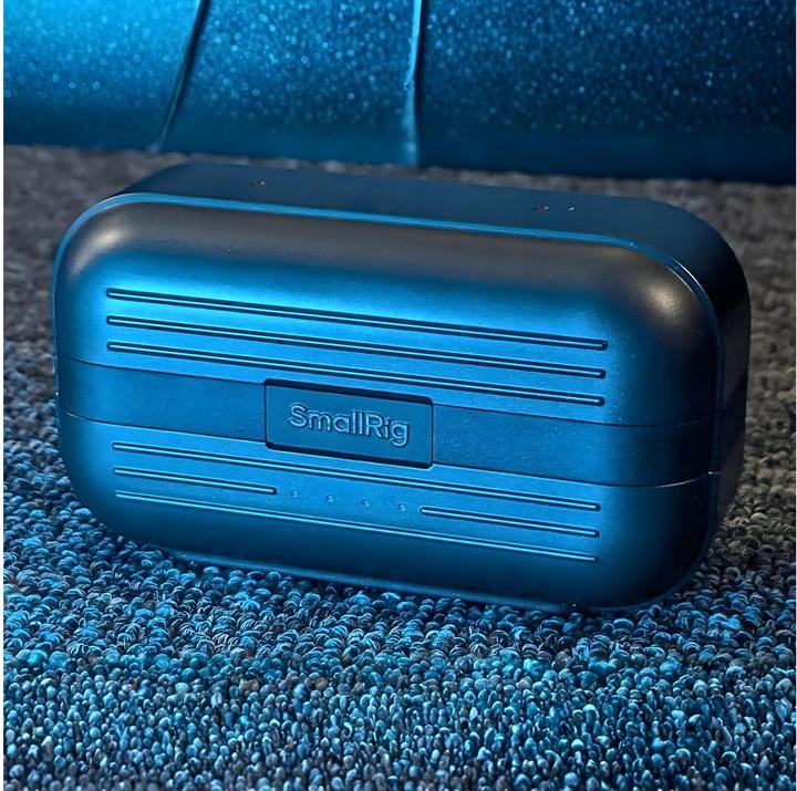 Actual product image SmallRig 5715 S70 Wireless Microphone with Multi-Device Compatibility (Black)