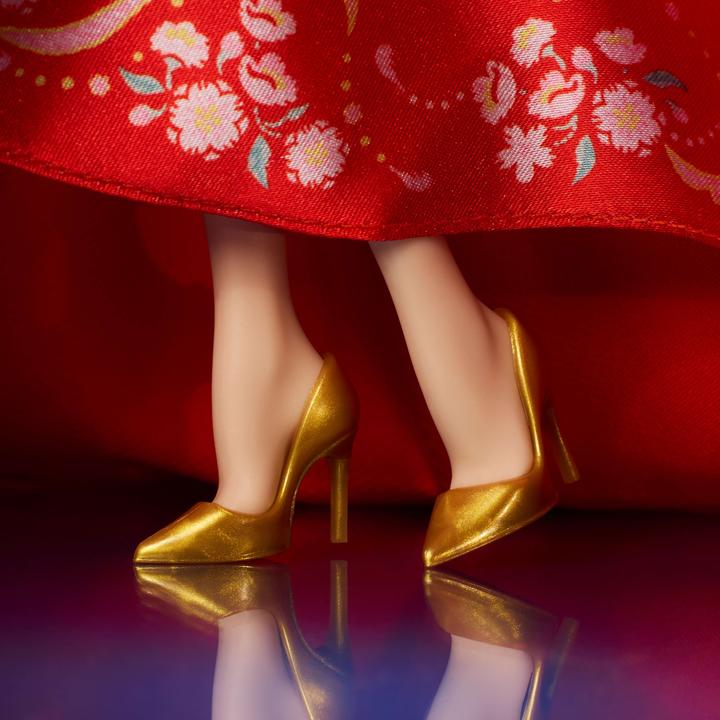 Productafbeelding Mattel Barbie Signature Lunar New Year mit Qipao und goldenen Accessories
